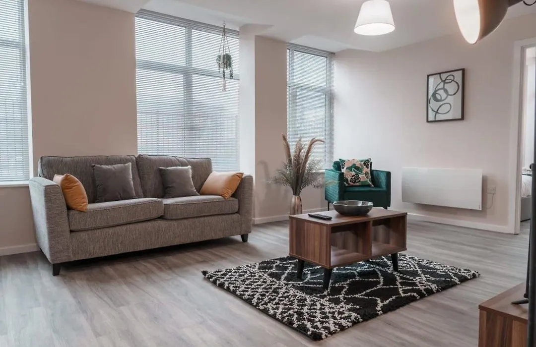 Contemporary 2 Bed Manchester Apartment - Sleeps 4-1